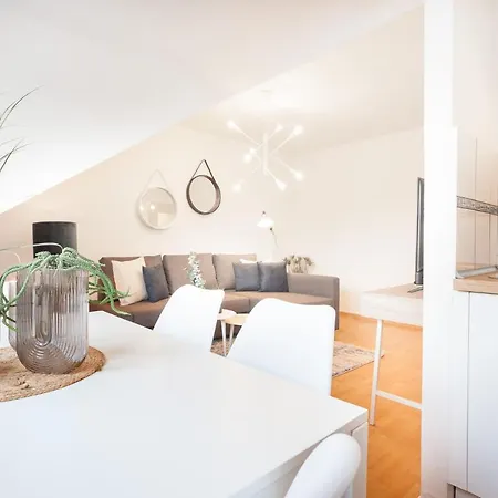 Centerapartment, Wifi, Smarttv, Full Kitchen, Netflix, Pottbude In