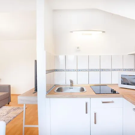 Centerapartment, Wifi, Smarttv, Full Kitchen, Netflix, Pottbude In Apartamento